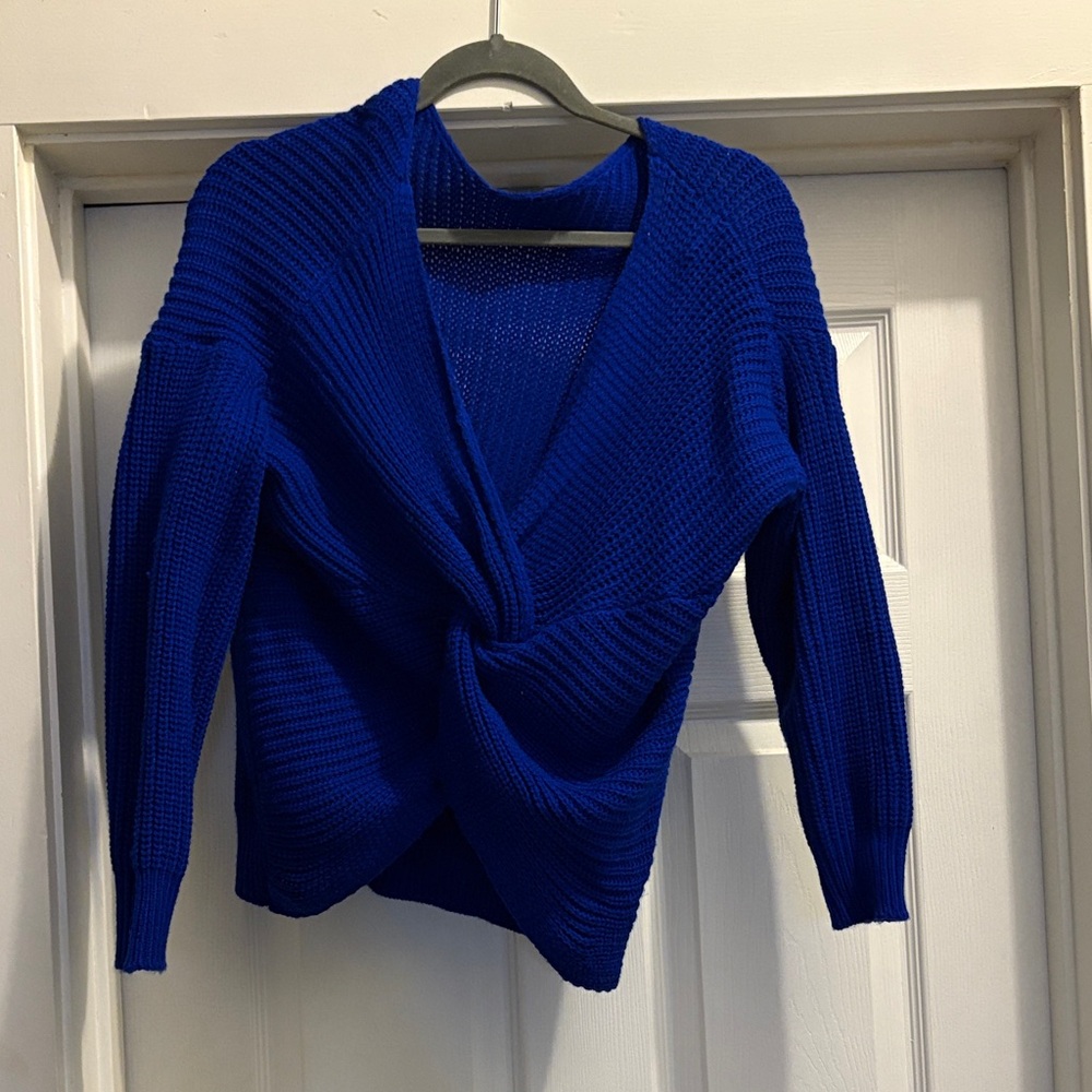 Women's Blue Sweater